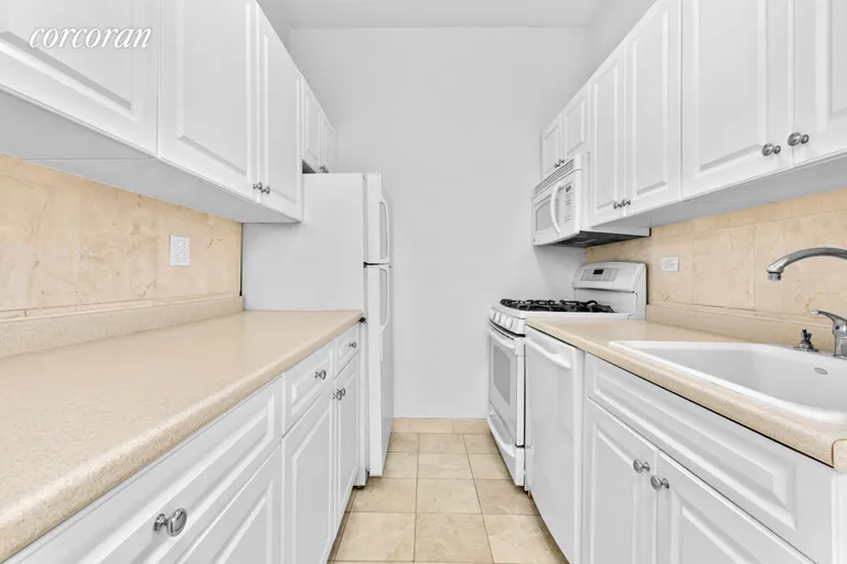 New York City Real Estate | View 165 West End Avenue, 29J | Kitchen | View 3