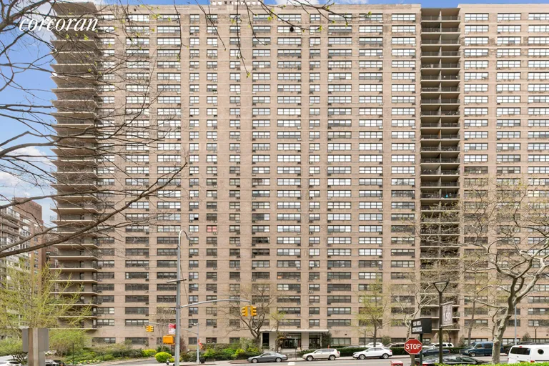 New York City Real Estate | View 165 West End Avenue, 29J | Building | View 10