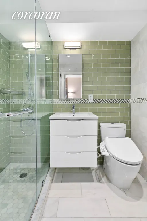 New York City Real Estate | View 100 LaSalle Street, 17F | Primary Bathroom | View 7