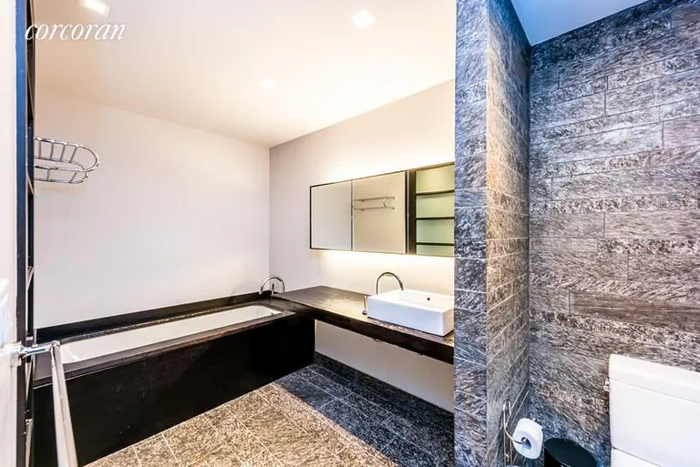 New York City Real Estate | View 20 Pine Street, 1612 | room 1 | View 2