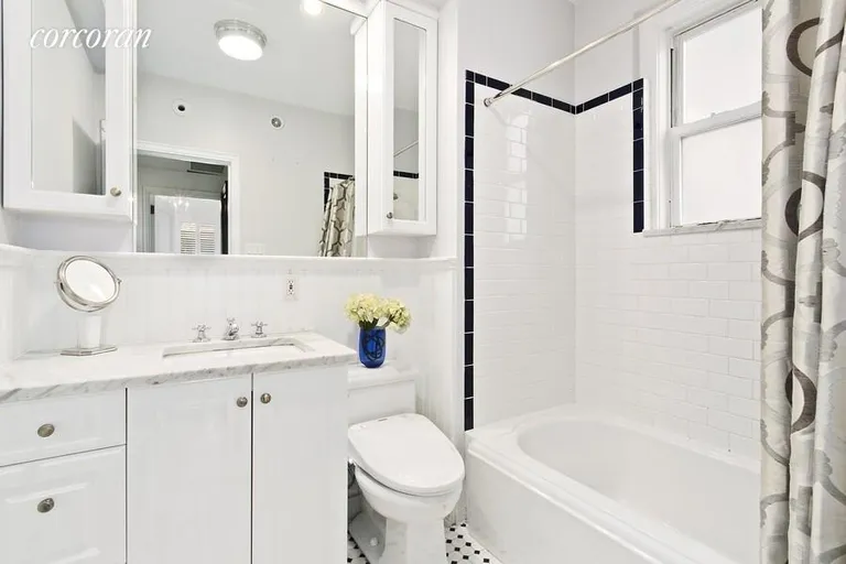 New York City Real Estate | View 55 East 86th Street, 3C | Full Bathroom | View 7