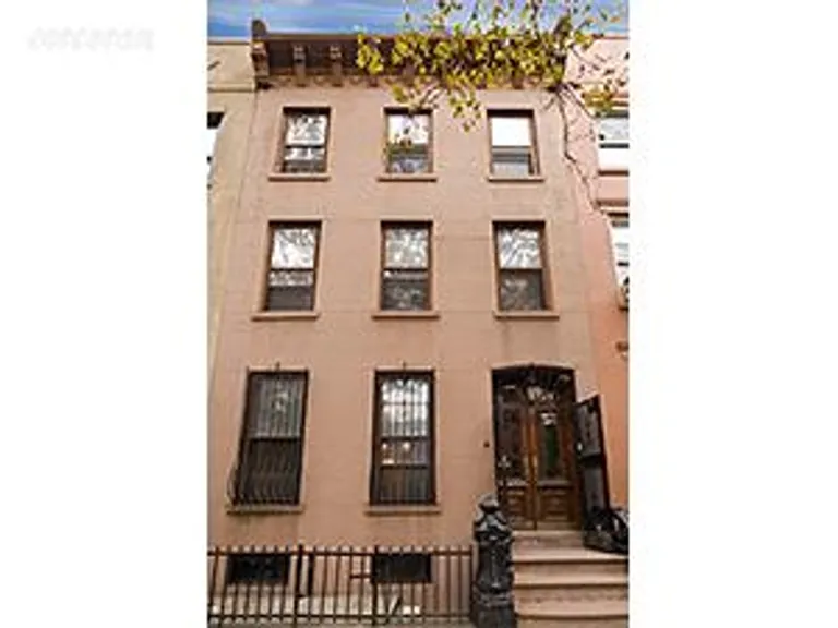 New York City Real Estate | View 89 Vanderbilt Avenue | 4.5 Beds, 4 Baths | View 1