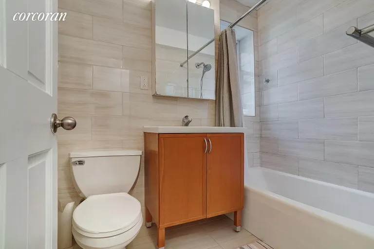 New York City Real Estate | View 159 West 53rd Street, 19A | Primary Bathroom | View 6