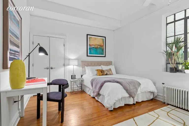 New York City Real Estate | View 101 Lafayette Avenue, 1M | Living Room | View 3