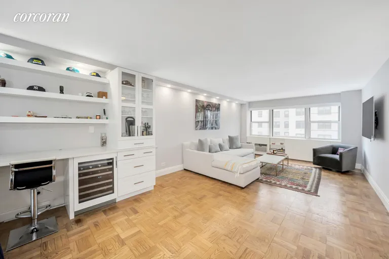 New York City Real Estate | View 39 Gramercy Park North, 6F | 1 Bed, 1 Bath | View 1