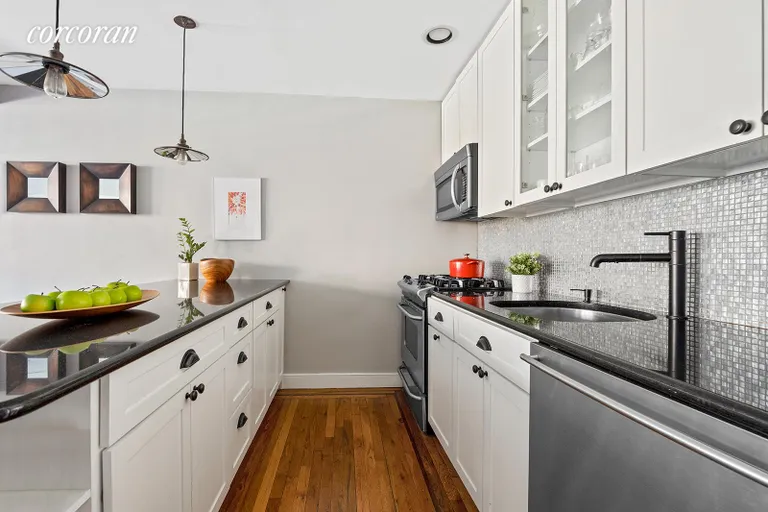 New York City Real Estate | View 74 2nd Place, 2B | room 4 | View 5