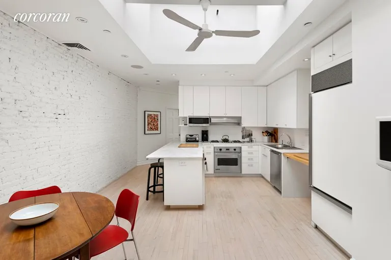 New York City Real Estate | View 28 East 22Nd Street, 9 | room 4 | View 5