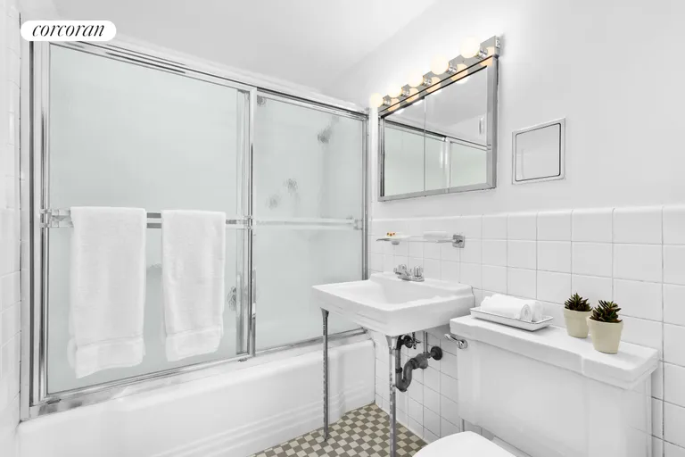 New York City Real Estate | View 120 East 81st Street, 8E | Full Bathroom | View 9