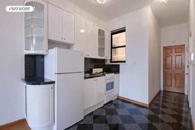 New York City Real Estate | View 444 East 87th Street, 5B | room 1 | View 2