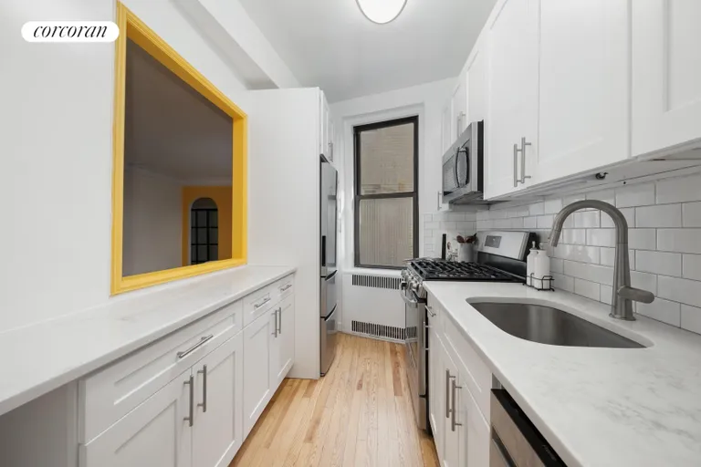 New York City Real Estate | View 225 West 25th Street, 5D | room 2 | View 3