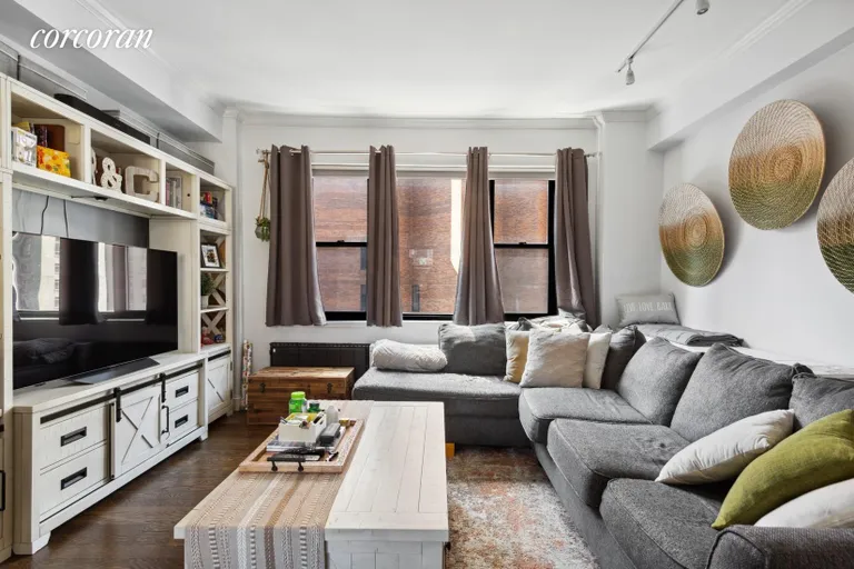 New York City Real Estate | View 7 Park Avenue, 126 | 1 Bed, 1 Bath | View 1