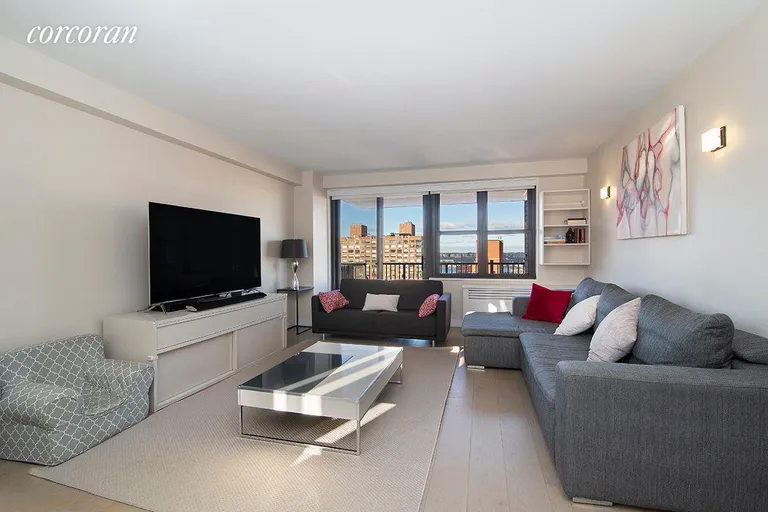 New York City Real Estate | View 175 West 95th Street, 20C | room 2 | View 3