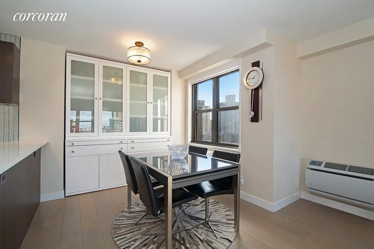 New York City Real Estate | View 175 West 95th Street, 20C | room 3 | View 4