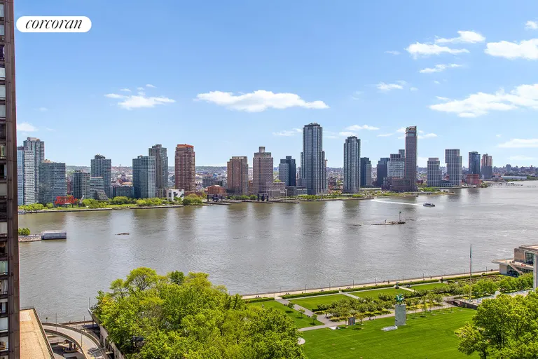 New York City Real Estate | View 100 United Nations Plaza, 26A/E | East River view | View 6