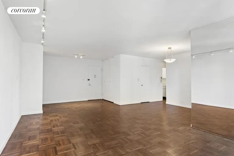 New York City Real Estate | View 400 East 56th Street, 28F | Dining Bay/ Foyer | View 7