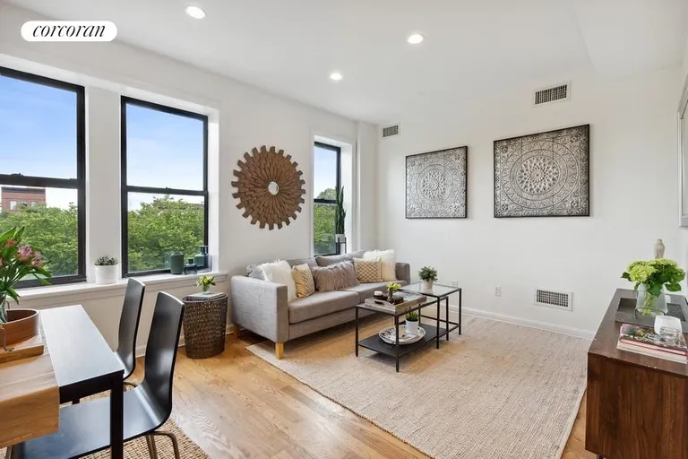 New York City Real Estate | View 362 Eastern Parkway, 4B | Library/Den | View 2
