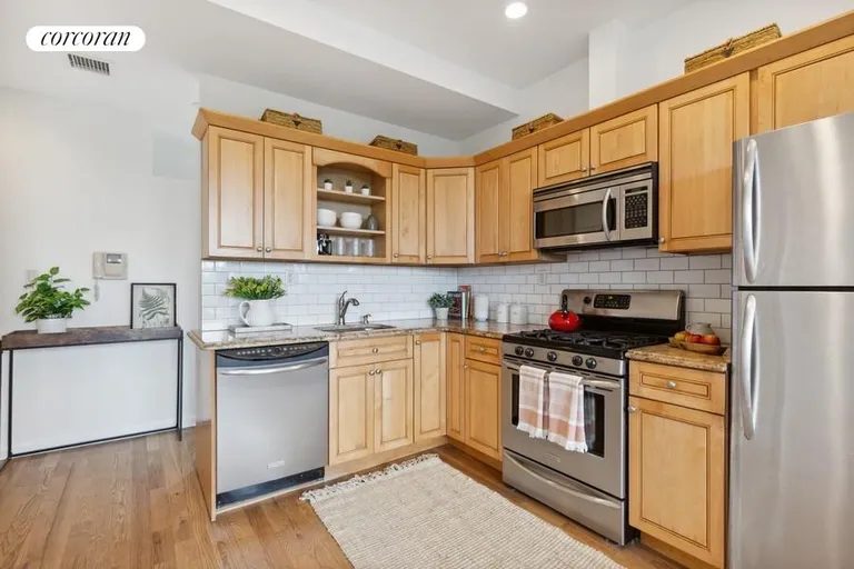 New York City Real Estate | View 362 Eastern Parkway, 4B | Kitchen | View 5