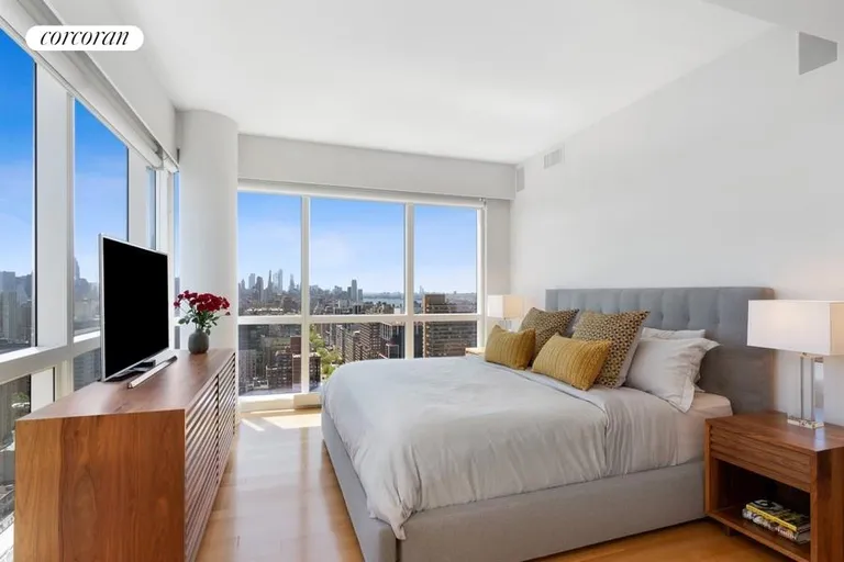 New York City Real Estate | View 2628 Broadway, 31A | room 5 | View 6