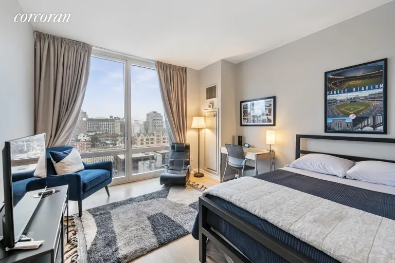 New York City Real Estate | View 340 East 23rd Street, 14M | room 2 | View 3