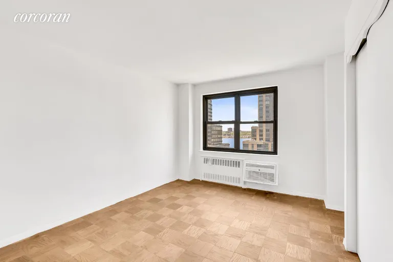New York City Real Estate | View 165 West End Avenue, 18A | room 2 | View 3