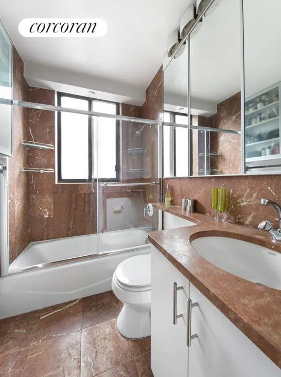 New York City Real Estate | View 343 East 74th Street, 6G | Primary Bathroom | View 5