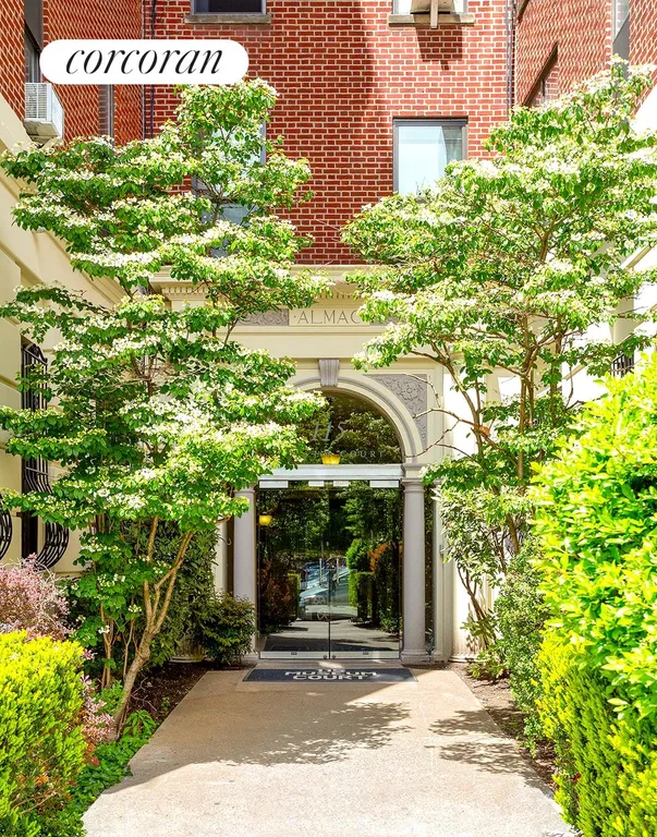 New York City Real Estate | View 115 Eastern Parkway, 5E | room 12 | View 13