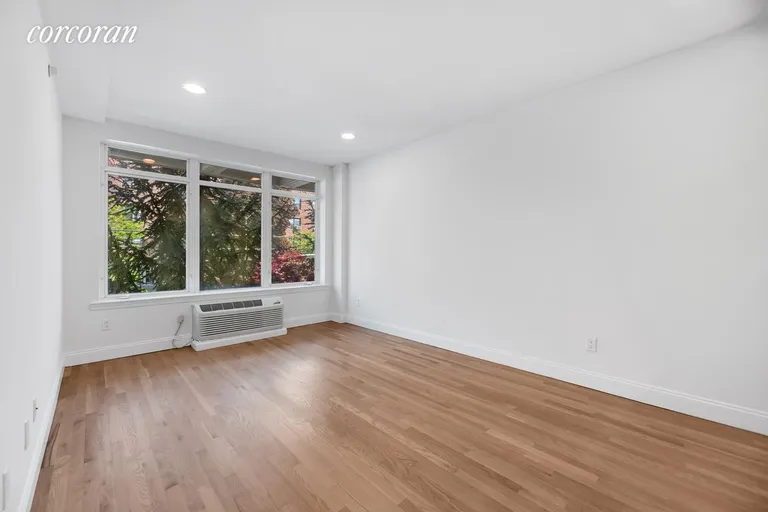 New York City Real Estate | View 30-94 Crescent Street, 2B | room 1 | View 2