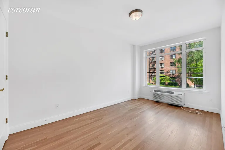 New York City Real Estate | View 30-94 Crescent Street, 2B | room 3 | View 4