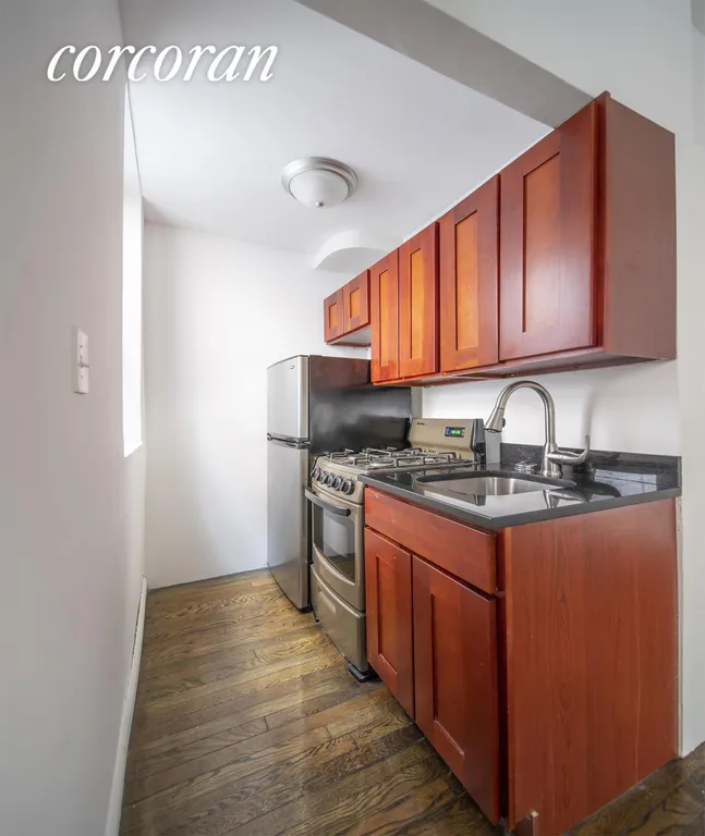 New York City Real Estate | View 102 West 80th Street, 85 | Kitchen | View 3
