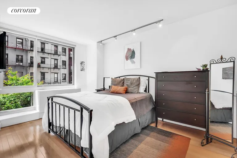 New York City Real Estate | View 242 East 25th Street, 3B | room 3 | View 4