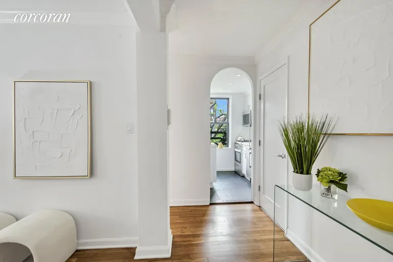 New York City Real Estate | View 81 Bedford Street, 4D | Entry Foyer | View 5