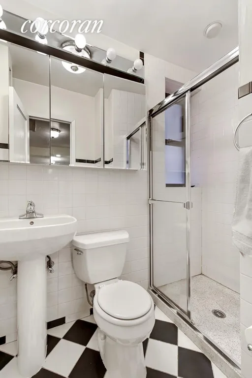 New York City Real Estate | View 225 West 10th Street, 3A | room 3 | View 4