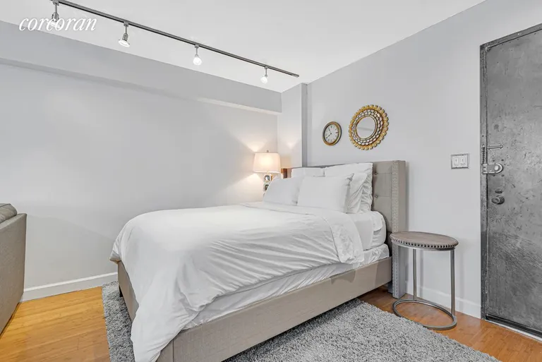 New York City Real Estate | View 170 West 23rd Street, 4J | room 2 | View 3