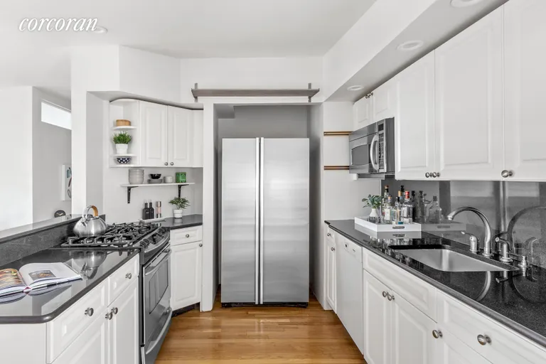 New York City Real Estate | View 24 Strong Place, 5 | Kitchen | View 7