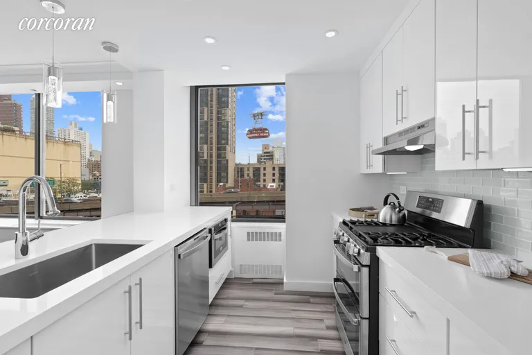 New York City Real Estate | View 418 East 59th Street, 9B | room 2 | View 3