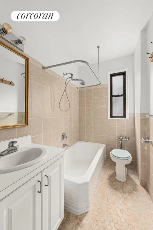 New York City Real Estate | View 25 Indian Road, 4H | Full Bathroom | View 6