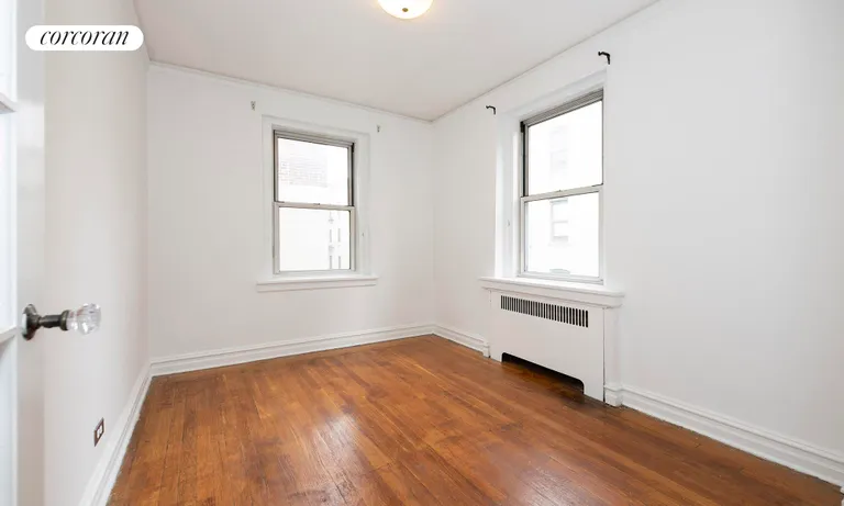 New York City Real Estate | View 325 East 77th Street, 5B | Bedroom | View 2