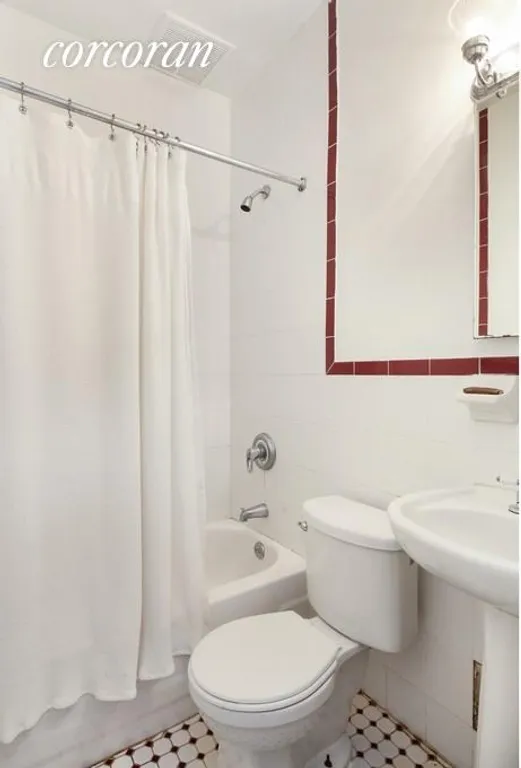 New York City Real Estate | View 60 West 71st Street, 3B | Full Bathroom | View 4