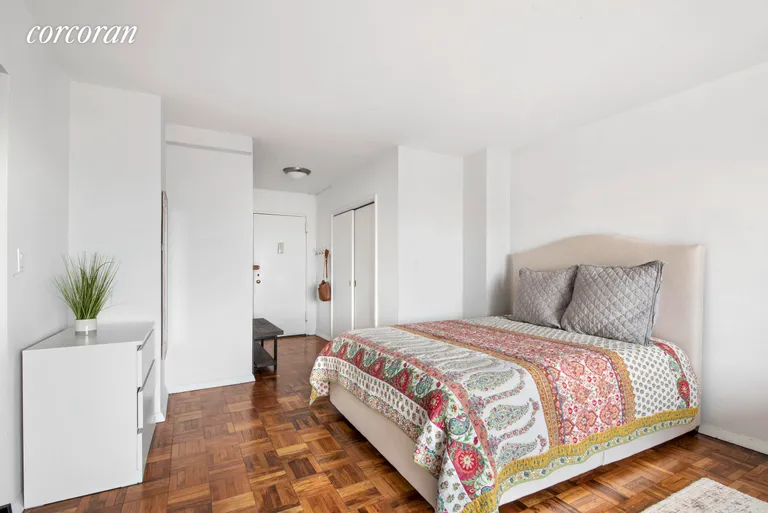 New York City Real Estate | View 14 Horatio Street, 12K | room 2 | View 3