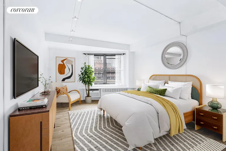 New York City Real Estate | View 210 East 36th Street, PHD | room 2 | View 3