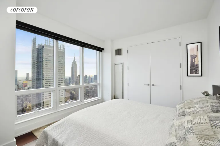 New York City Real Estate | View 350 West 42Nd Street, 59D | room 3 | View 4