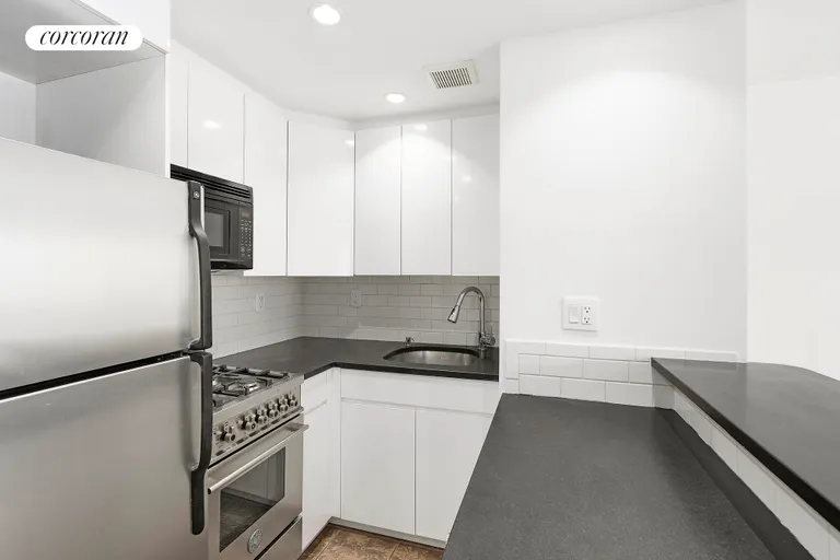 New York City Real Estate | View 201 West 21st Street, 12H | room 2 | View 3