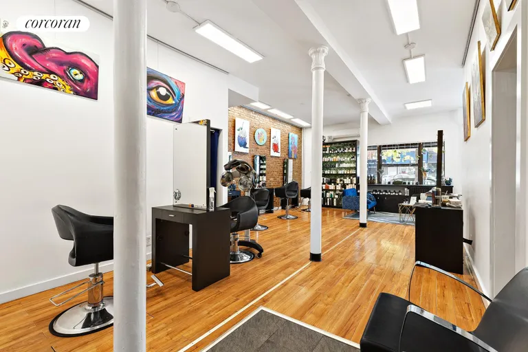 New York City Real Estate | View 462 7th Avenue | Salon Ground Floor | View 8