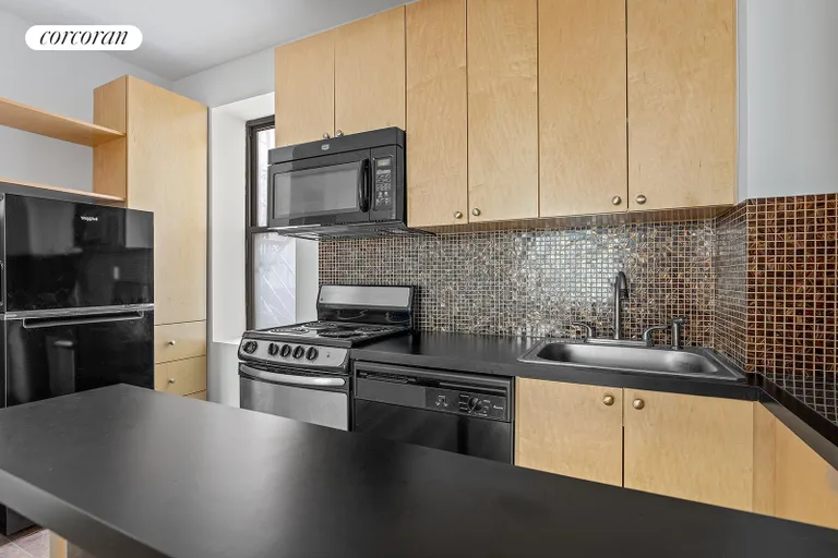New York City Real Estate | View 253 West 16th Street, 1B | room 9 | View 10