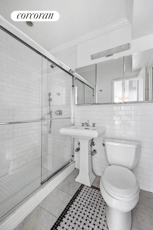 New York City Real Estate | View 225 East 76th Street, 5C | Full Bathroom | View 6