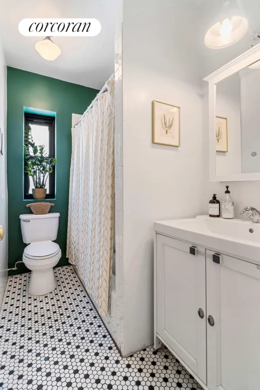 New York City Real Estate | View 283 East 5th Street, 5B | Full Bathroom | View 9