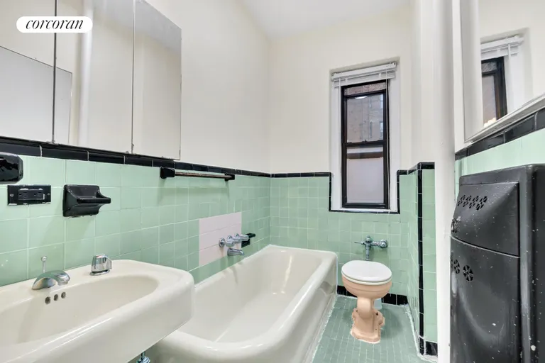 New York City Real Estate | View 83-44 Lefferts Boulevard, 3R | room 6 | View 7