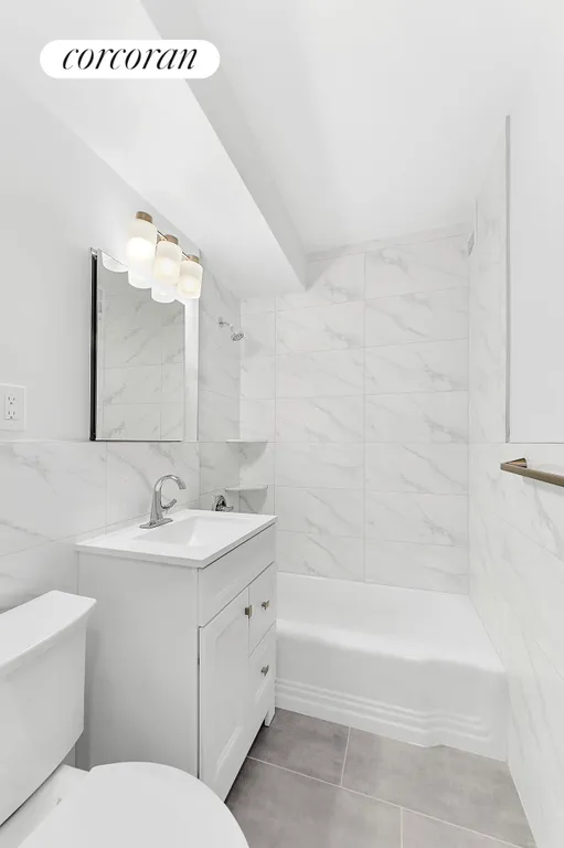New York City Real Estate | View 210 East 36th Street, 3G | Full Bathroom | View 6