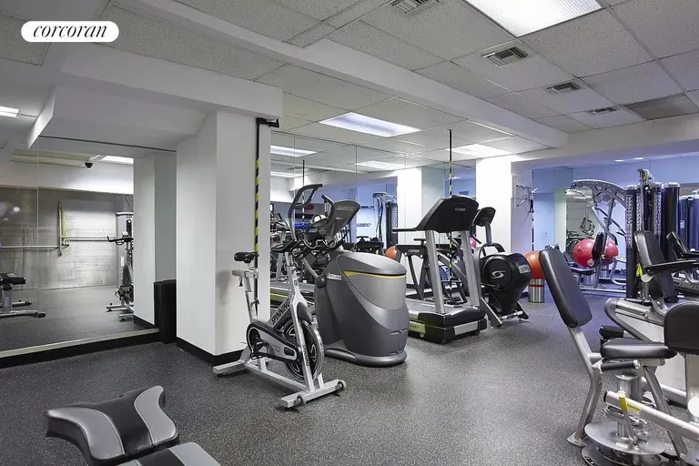 New York City Real Estate | View 135 East 71st Street, 4D | Fitness Center | View 11