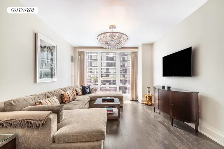 New York City Real Estate | View 50 Riverside Boulevard, 6S | 1 Bed, 1 Bath | View 1